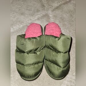 Cozy Green and Pink Puffy Kids Slippers S